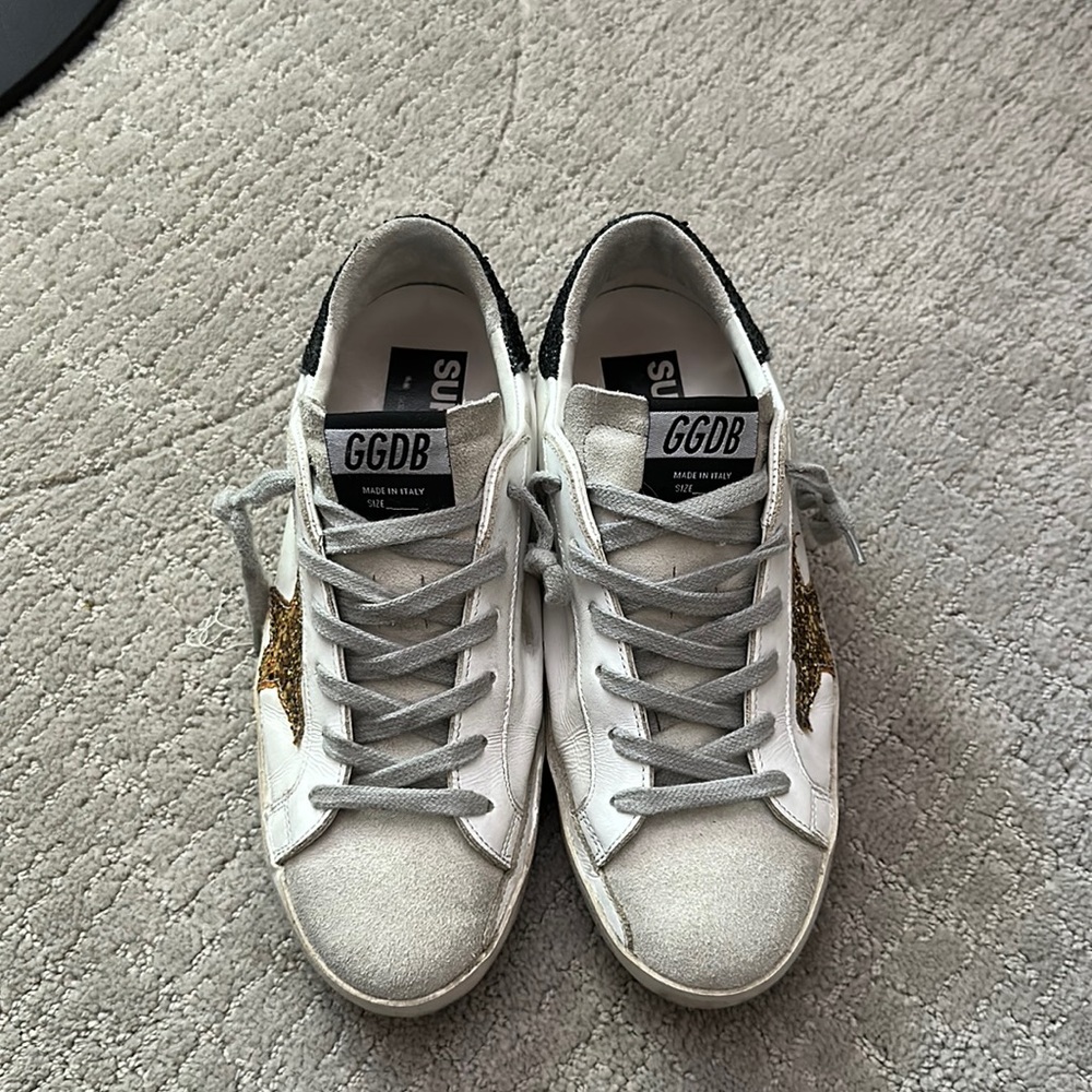 Superstar Golden Goose Size 36